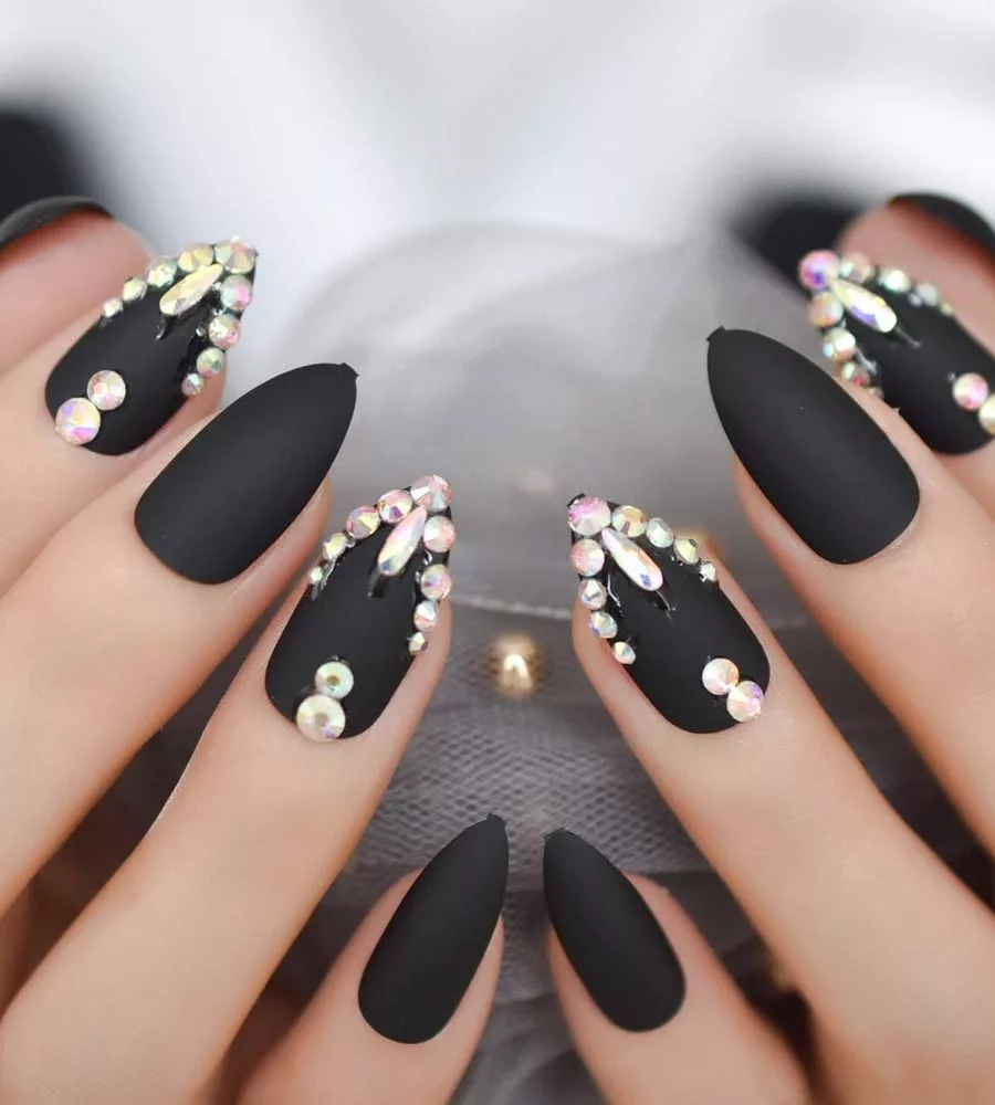 black and white nails with diamonds