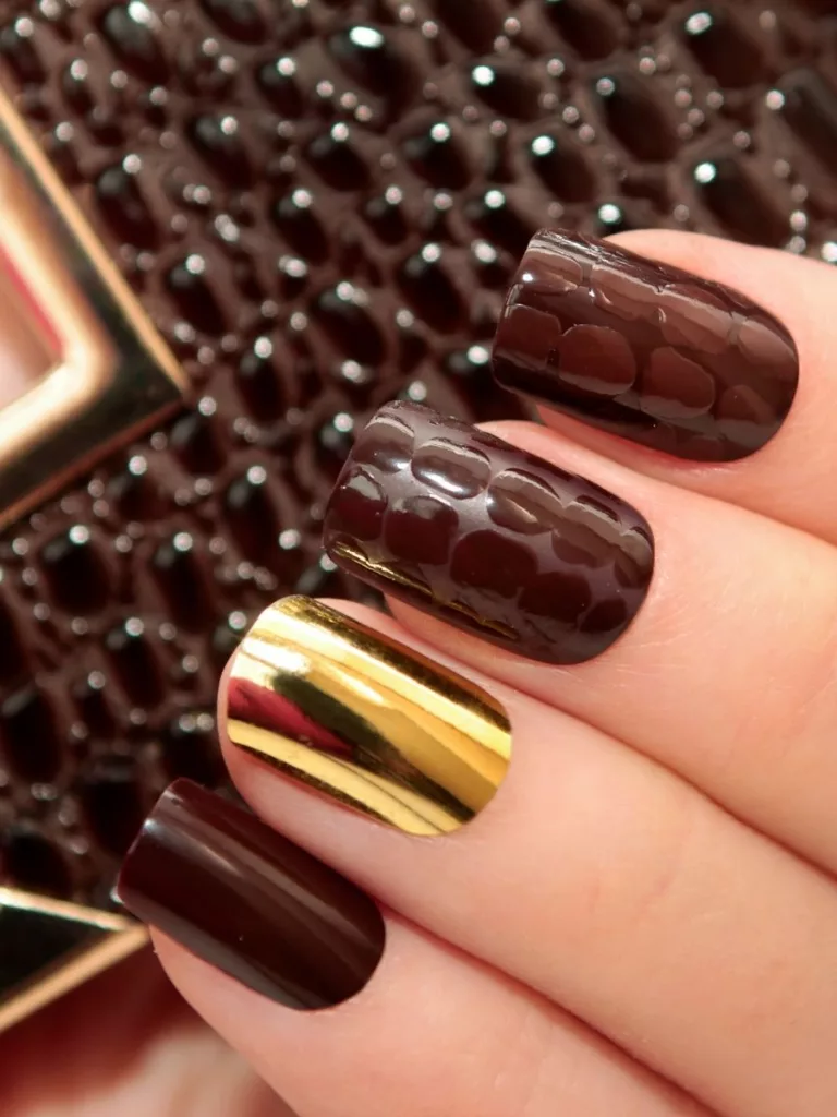 Black and Golden Glossy Nails