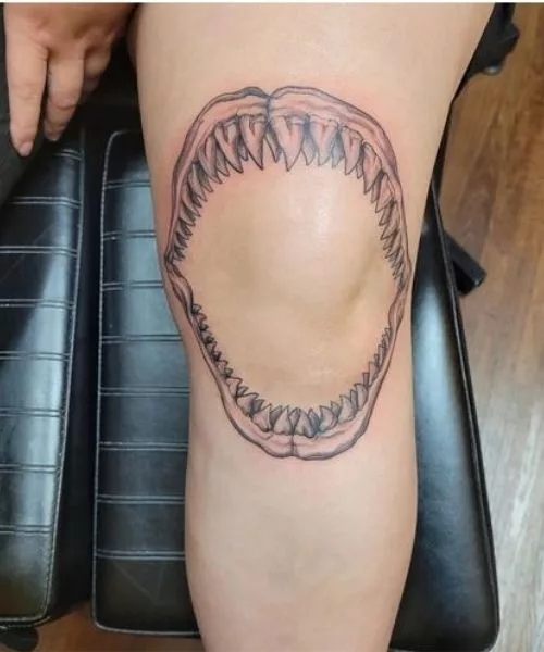 Trending-Shark-jaw-knee-tattoo-for-female