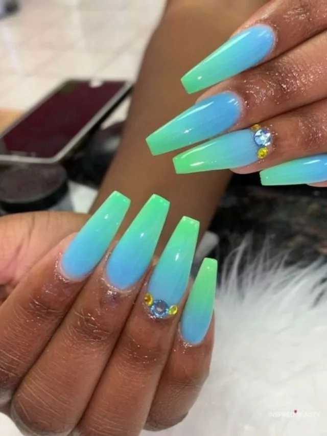 colorful Instagram baddie nails